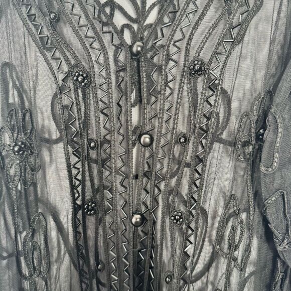 Neelam lace and sheer cover with beaded detailing - Picture 5 of 8